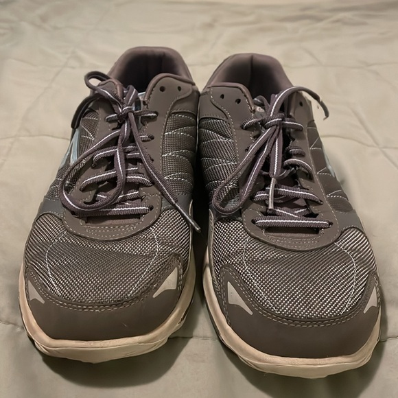 Skechers Go Golf Women’s golf shoes *Excellent Used Condition* Size 8.5 - Picture 2 of 9